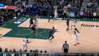 DB真人旗舰没能戴上表!利拉德18中9&三分9中4拿26分 高难度三分绝杀不中