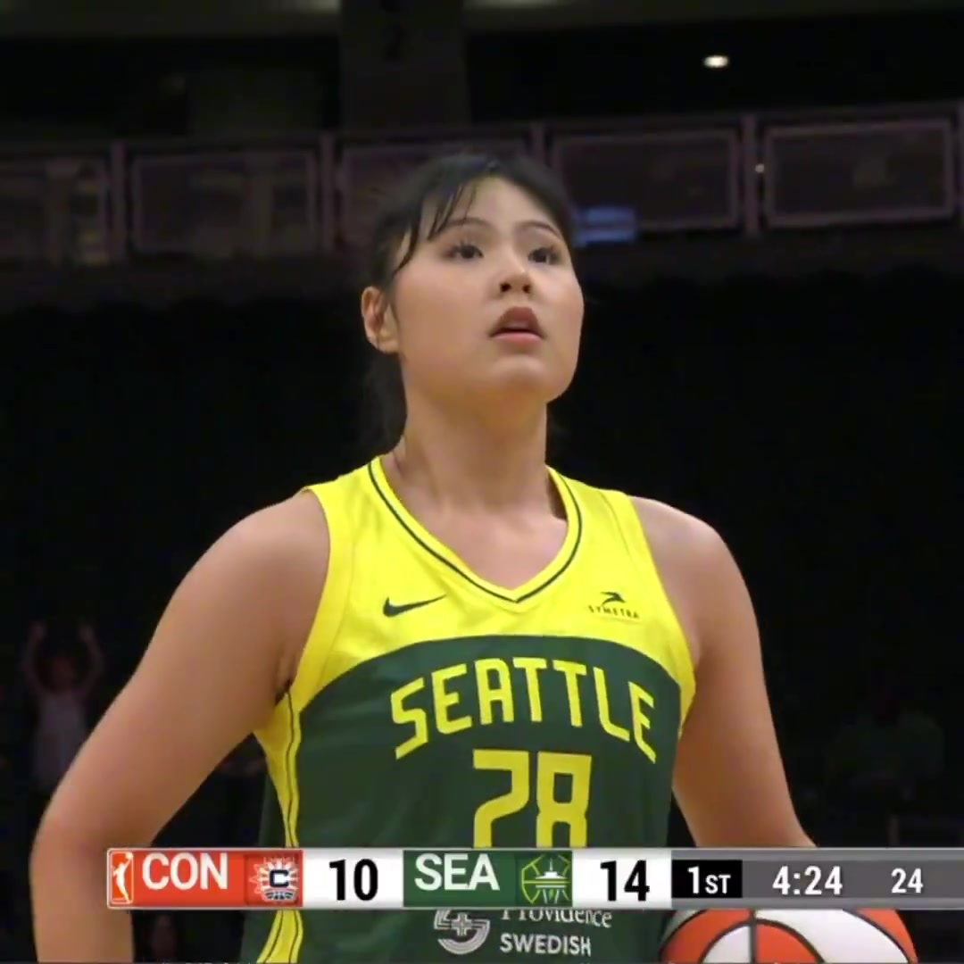 DB真人旗舰15分10板均创生涯新高！李月汝风暴季前赛首秀 首节就独得9分🔥